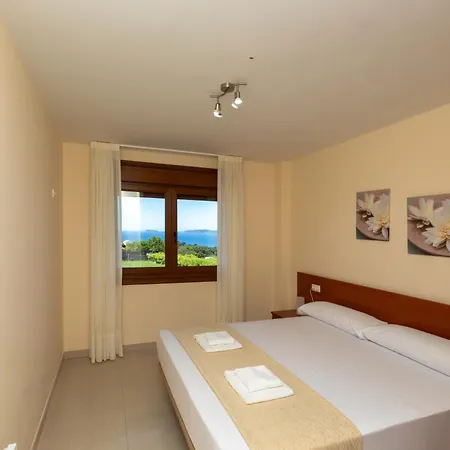 Aparthotel Eira Do Mar Sanxenxo 2*